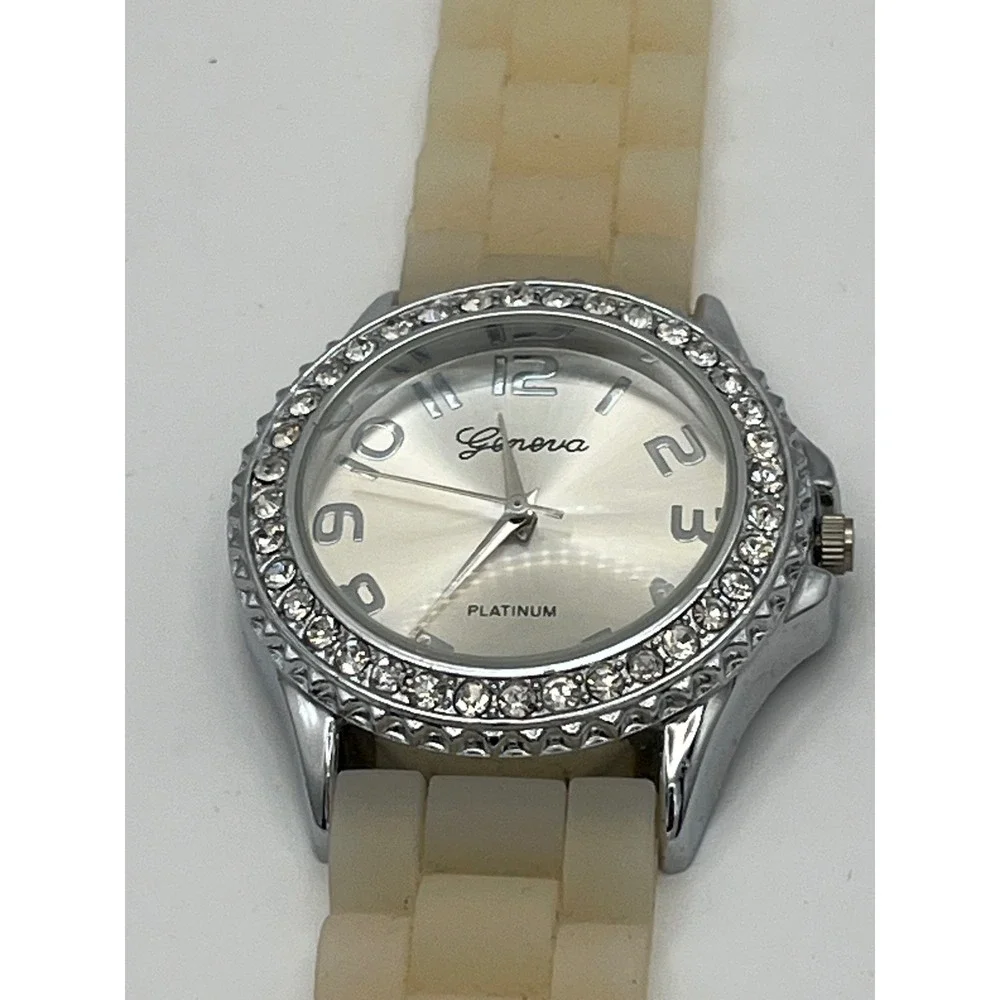 Geneva platinum wrist